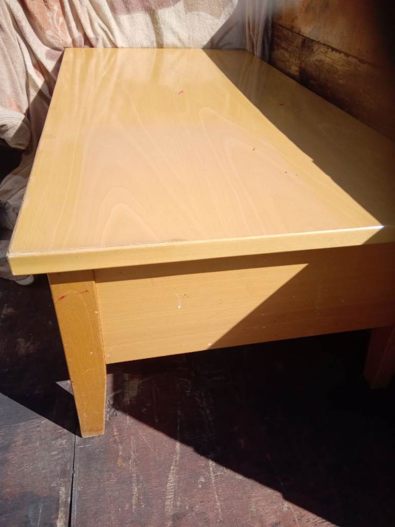 Table by John e coyle very heavy top hinges up for storage 