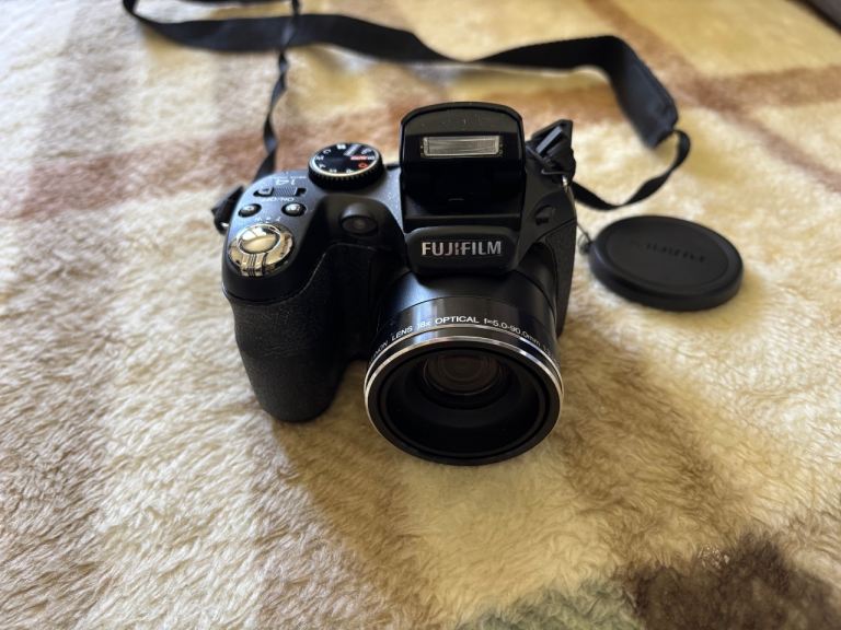 Camera Fujifilm FinePix Series S2940WM