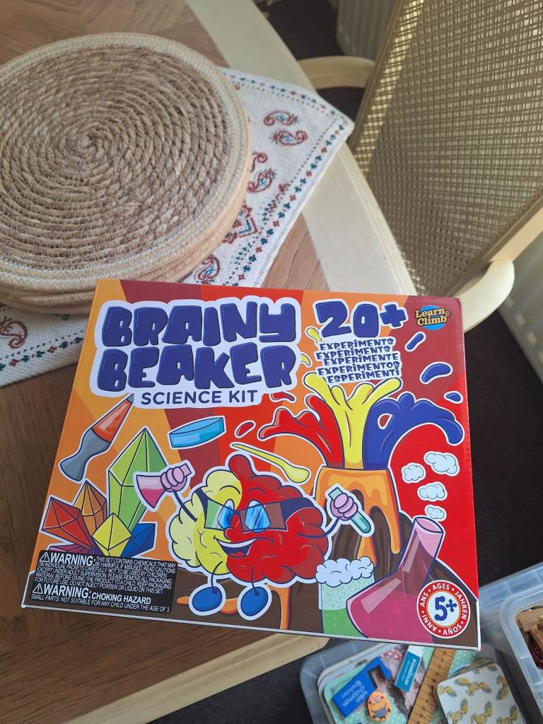 Brainy Beaker Science Kit - PARTLY USED
