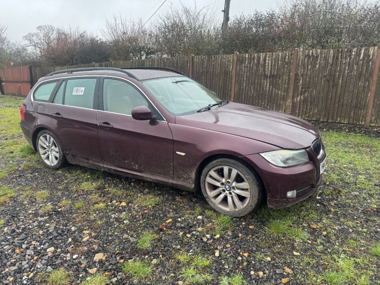 Bmw e91 325i 3.0 petrol n53 breaking for parts