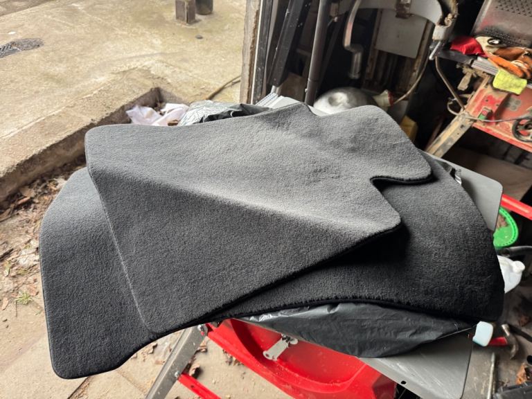 Bmw e60/61 genuine mats