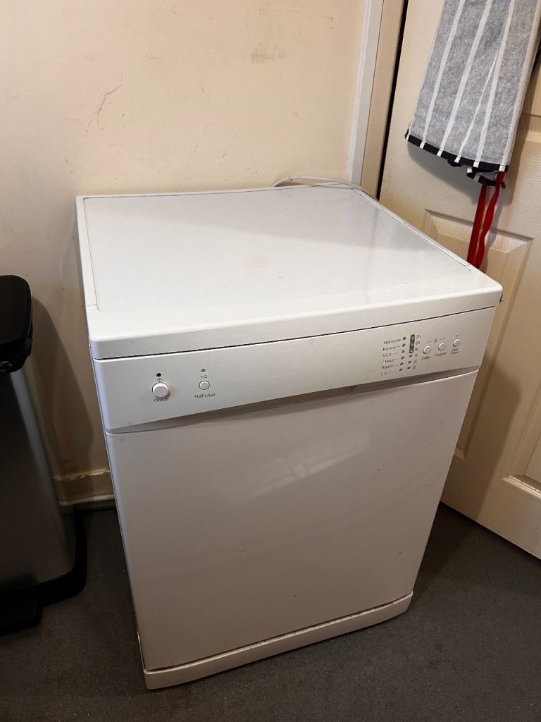 FREE: Needs Heater Element - Currys Essentials CDW60W13 Dishwasher - White, Used