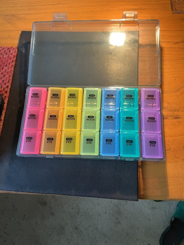 Pill box 
