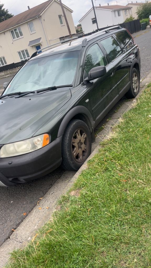 Volvo, XC70, Estate, 2005, Semi-Auto, 2401 (cc), 5 doors