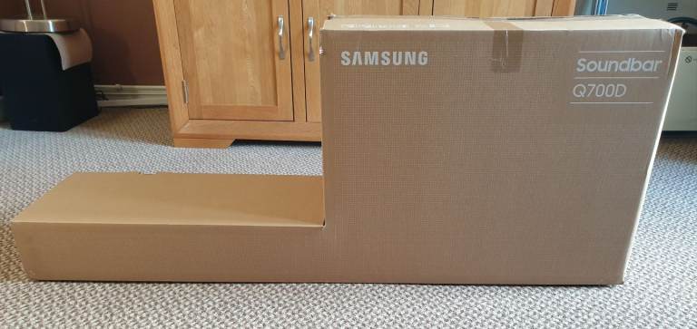 New Samsung Q700D Soundbar & Speaker