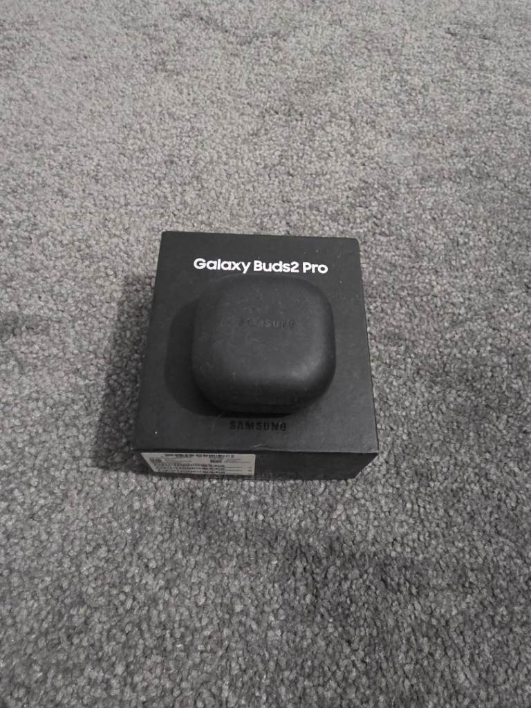 Great condition Samsung Galaxy Buds 2 Pro in box  Original box 