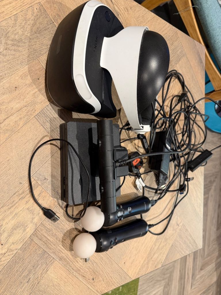 PSVR plus Move Controllers