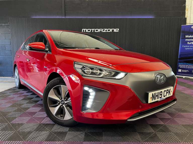 2019 Hyundai Ioniq 28kWh Premium SE Hatchback 5dr Electric Auto (120 ps)