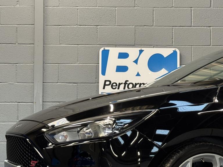 FORD FOCUS 2.0 T EcoBoost ST-2 Black Manual Petrol 2016