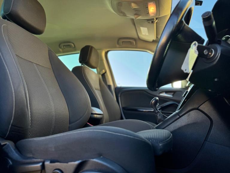 2015 Vauxhall Zafira 1.4T SRi 5dr MPV Petrol Manual