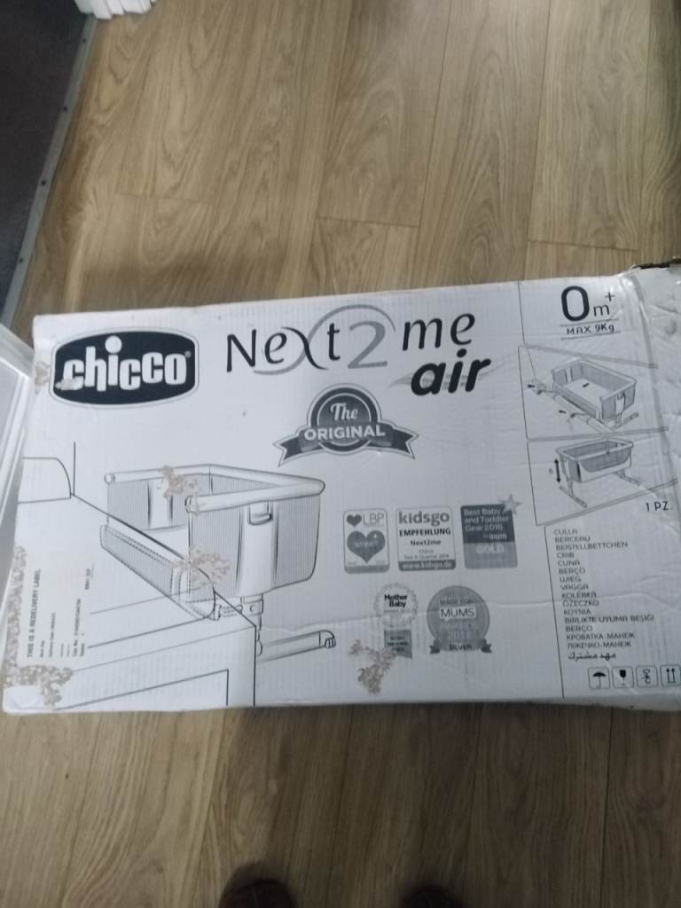 Chicco next to me cot