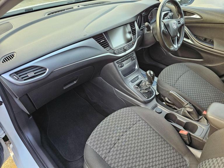 2017 Vauxhall Astra 1.6 CDTi ecoTEC BlueInjection Tech Line Nav Sports Tourer Euro 6 5dr ESTATE D...