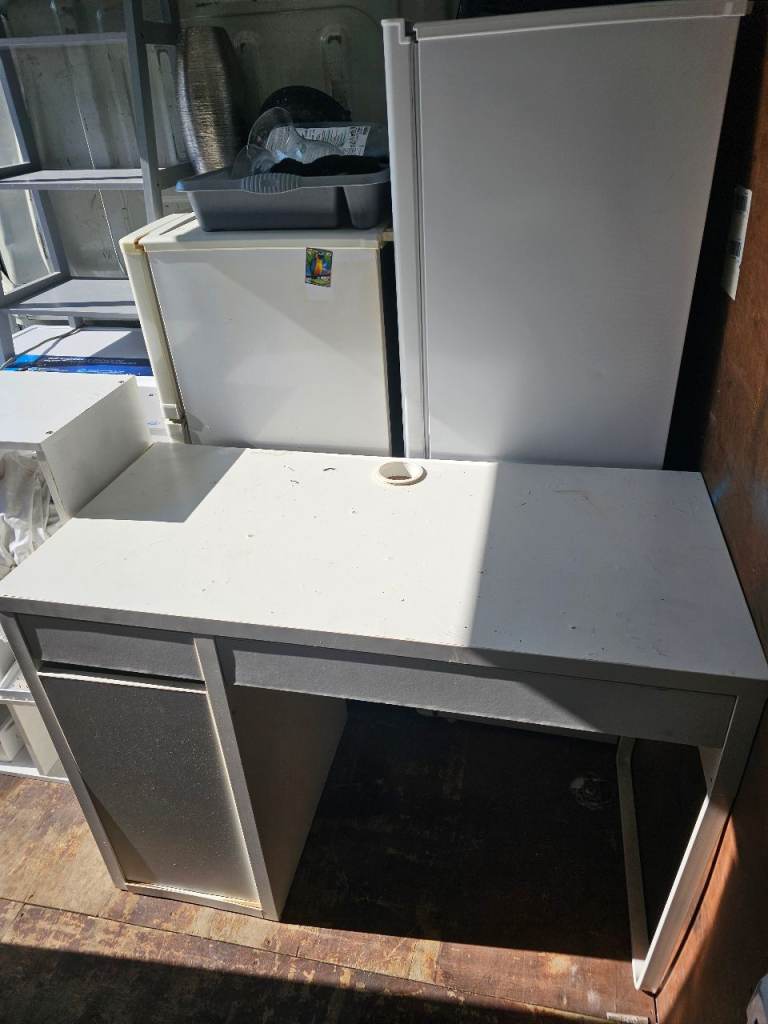Grey Office Desk – Fair Condition