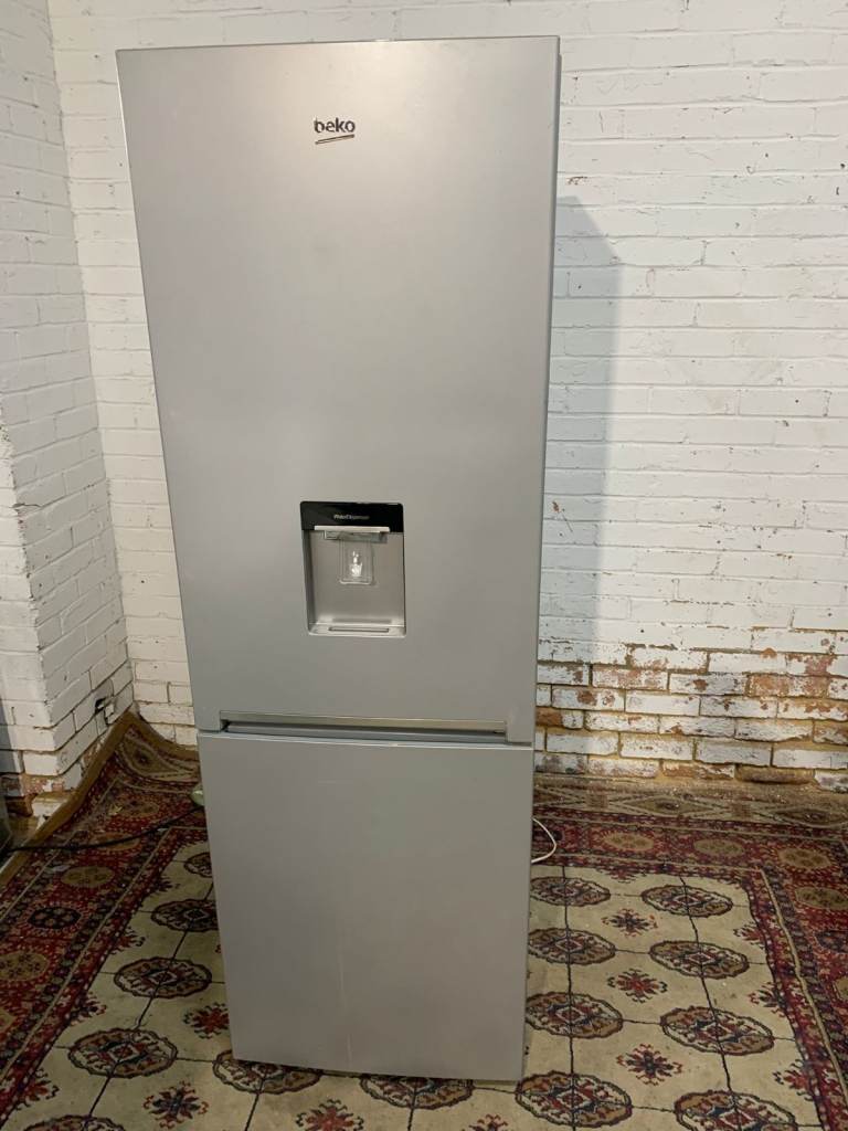 Beko Grey Fridge Freezer with Water Dispenser - Frost Free
