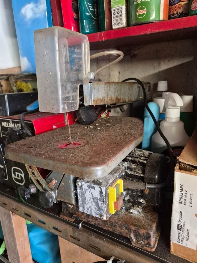 Scroll saw
