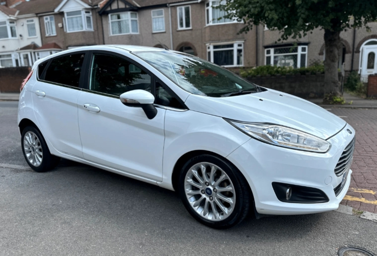 * TOP SPEC * 2014 FORD FIESTA 1.0 T ECOBOOST TITANIUM X PETROL MANUAL 5 DOOR HATCHBACK *