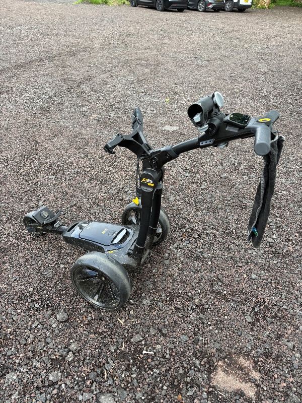 Powakaddy CT6 electric trolley