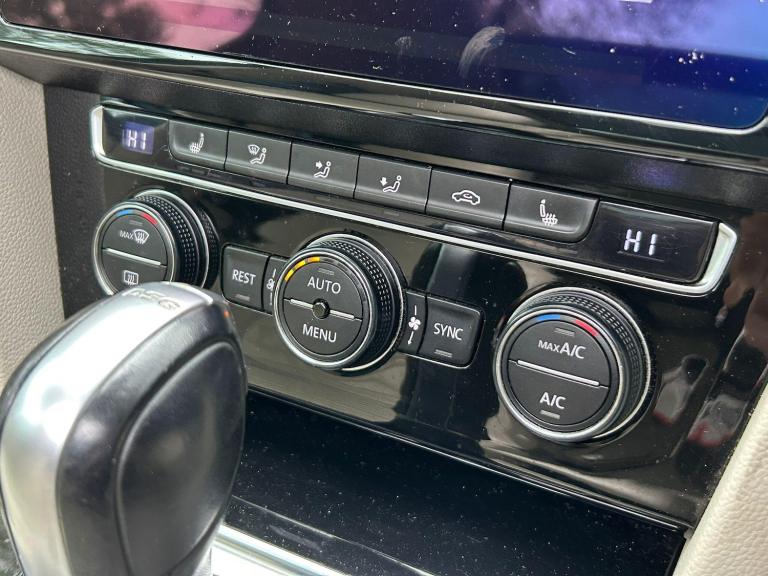 2015 Volkswagen Passat 1.6 TDI BlueMotion Tech GT DSG Euro 6 (s/s) 5dr ESTATE Diesel Automatic