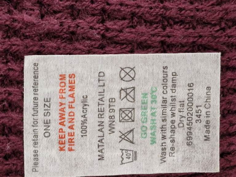 Alphabet "C" scarf and cushion in very good condition 