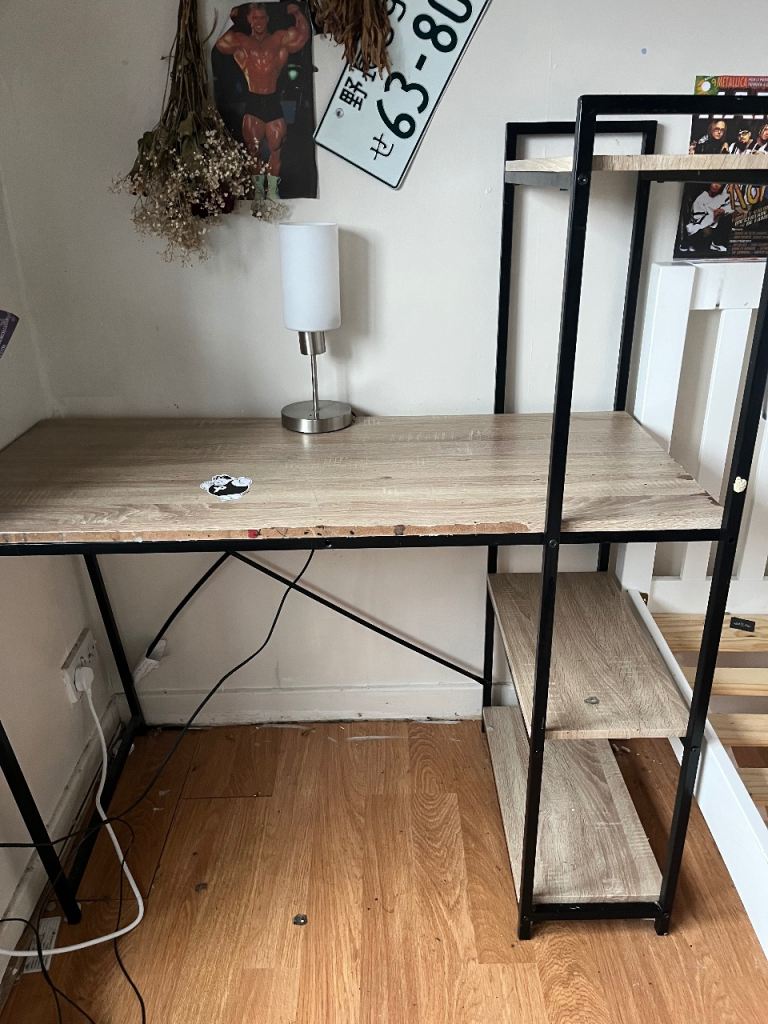 Free desk