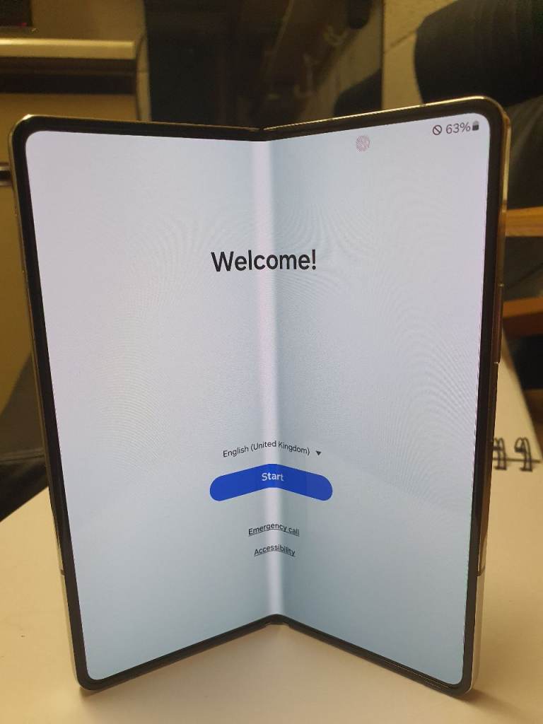 SOLD New 512 Samsung Z fold 5 with case
