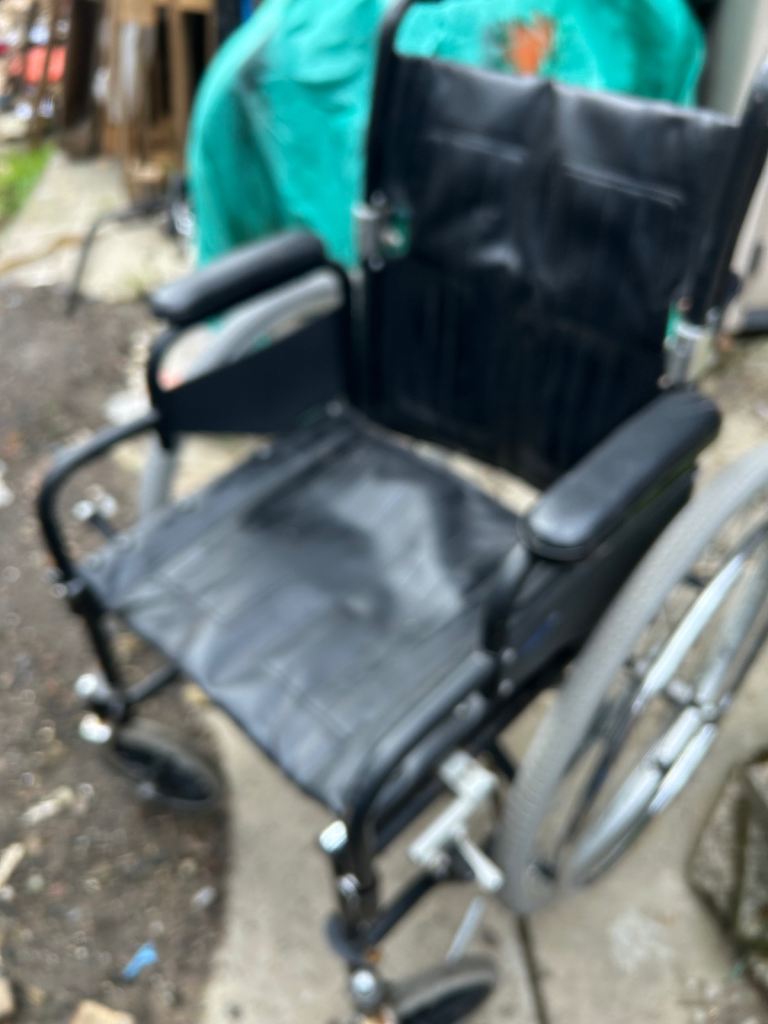 Manual wheelchair 