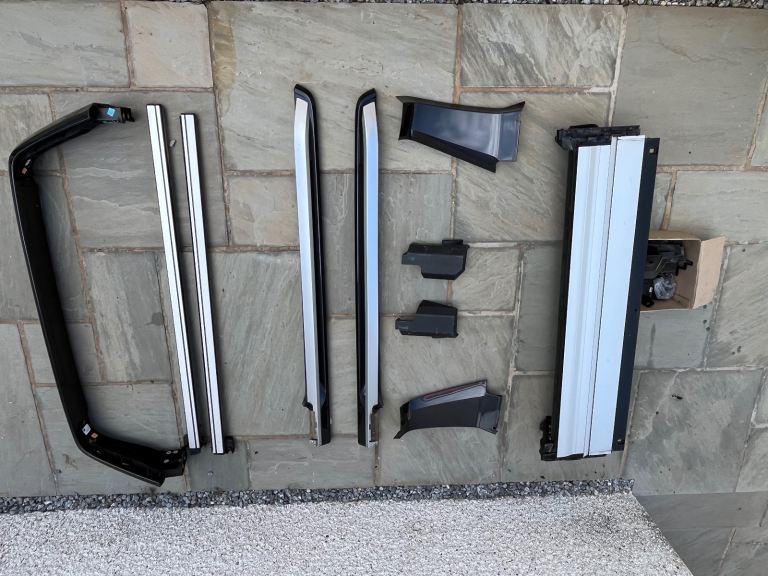 Ford Ranger Electric Roller Cover with Sports Hoop