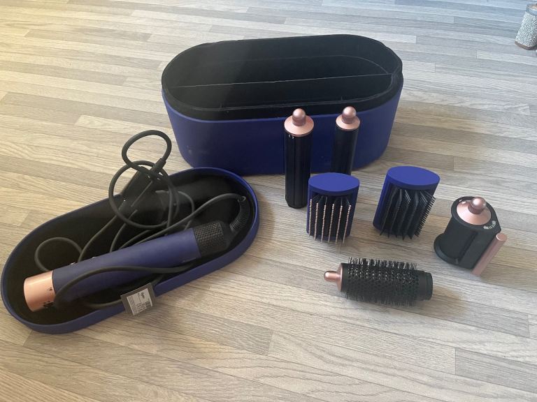 Dyson air wrap 