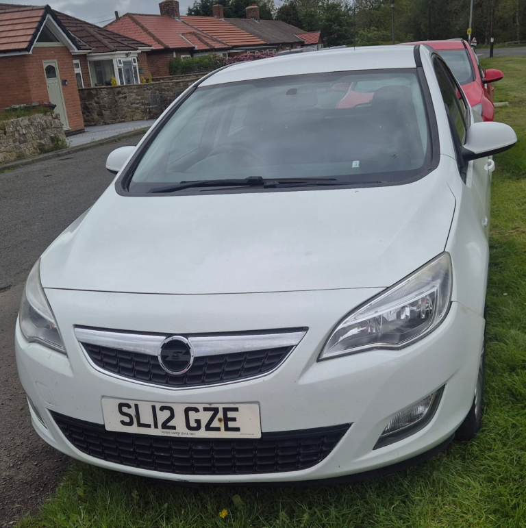Vauxhall, ASTRA, Hatchback, 2012, Manual, 1598 (cc), 5 doors
