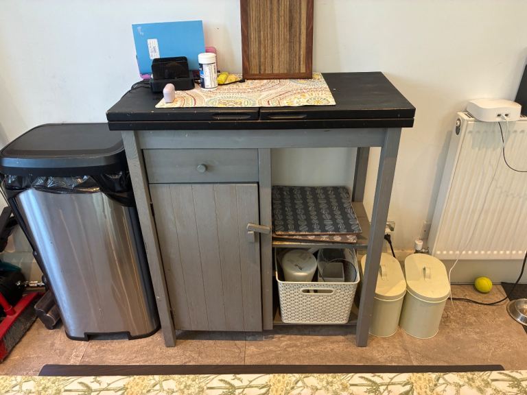 Extensible kitchen side bar