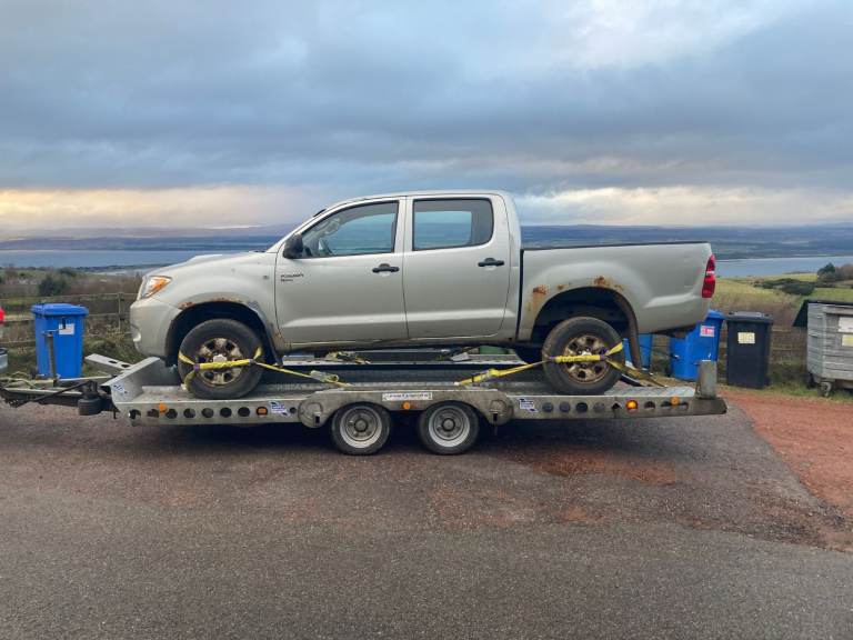 Wanted Toyota Hilux pickup, 4x4, single or double cab, any age & condition
