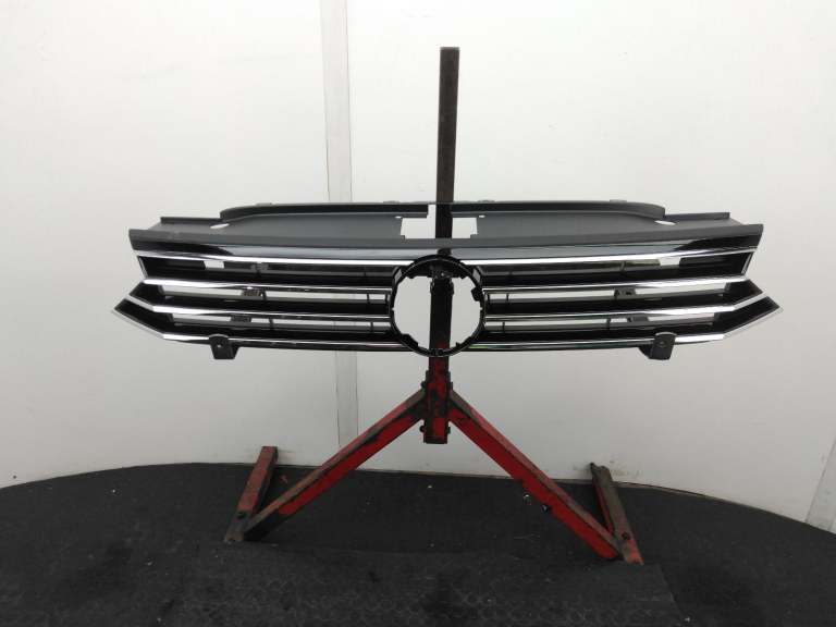 Volkswagen Passat Grille B8 Chrome 2015-2024 3g0853651bkz