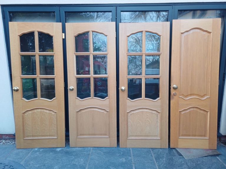 Oak Veneer Glazed Doors