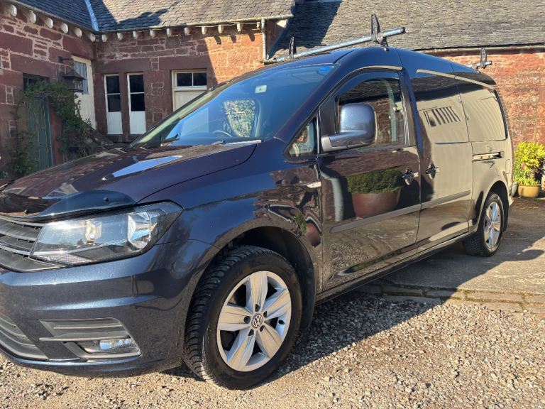 Volkswagen Caddy Maxi Highline 140 6 speed 
