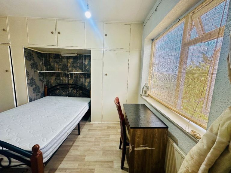 Single and double room from £495 pcm