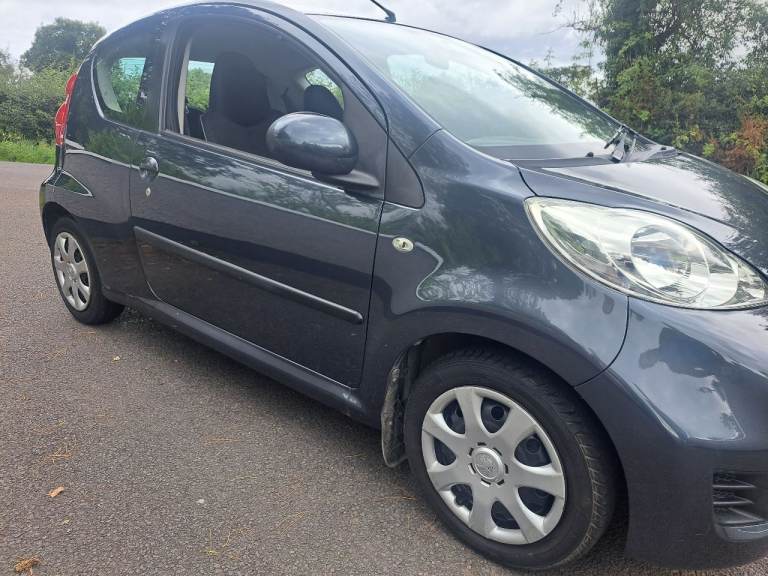 Peugeot, 107, Hatchback, 2010, Manual, 998 (cc), 3 doors