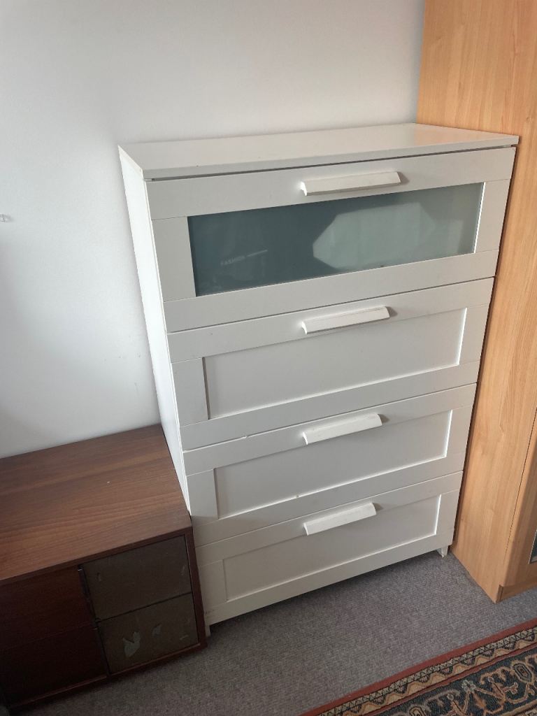White Chest of Drawers with Glass Top Drawer – Good Condition