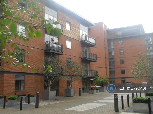 2 bedroom flat in Canal Wharf, Birmingham, B1 (2 bed) (#2793431)