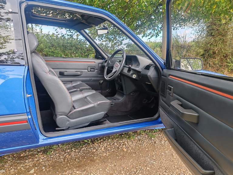 Peugeot, 205 GTI Limited Edition 1990 fully restored!
