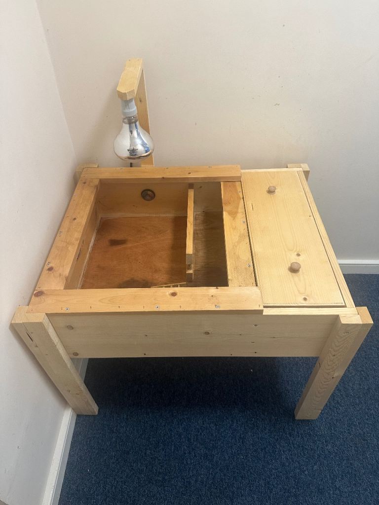 Tortoise Table