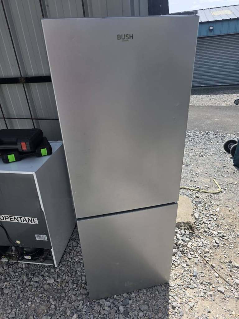 Fridge freezer fully working order now
