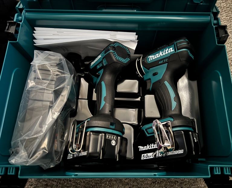 Makita DLX2131TJ 18V LXT Combi Drill & Impact Driver Twin Kit with 2x 5.0Ah Batteries