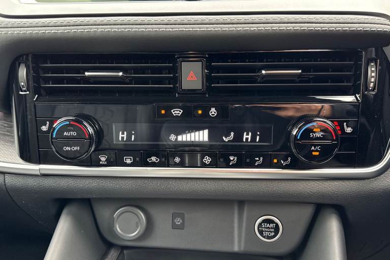 2025 Nissan Qashqai 1.3 DiG-T MH Tekna 5dr Hatchback Petrol Manual