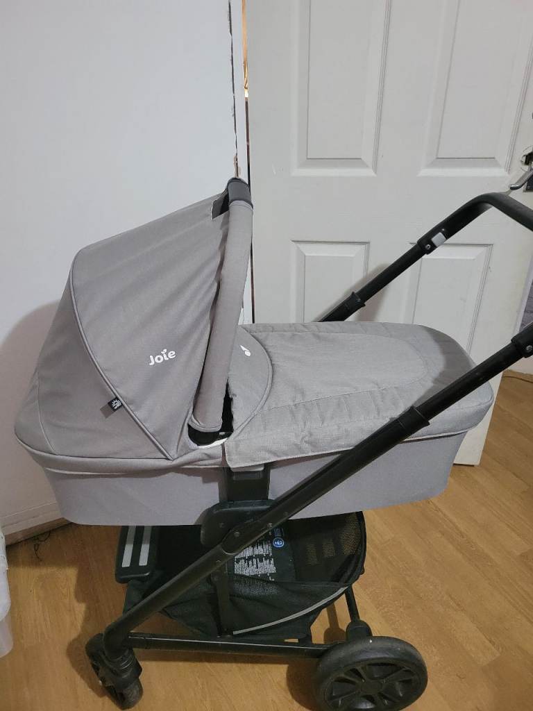 Pram and push chair
