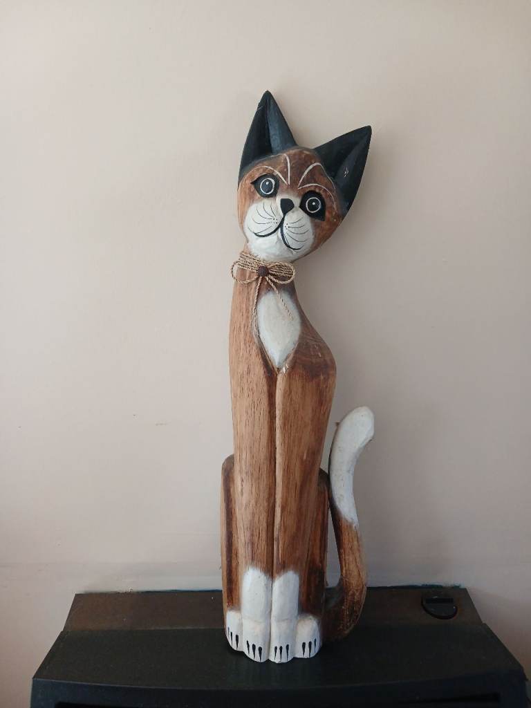 Lovely Wooden Cat Figurine – Brown and White, Good Condition