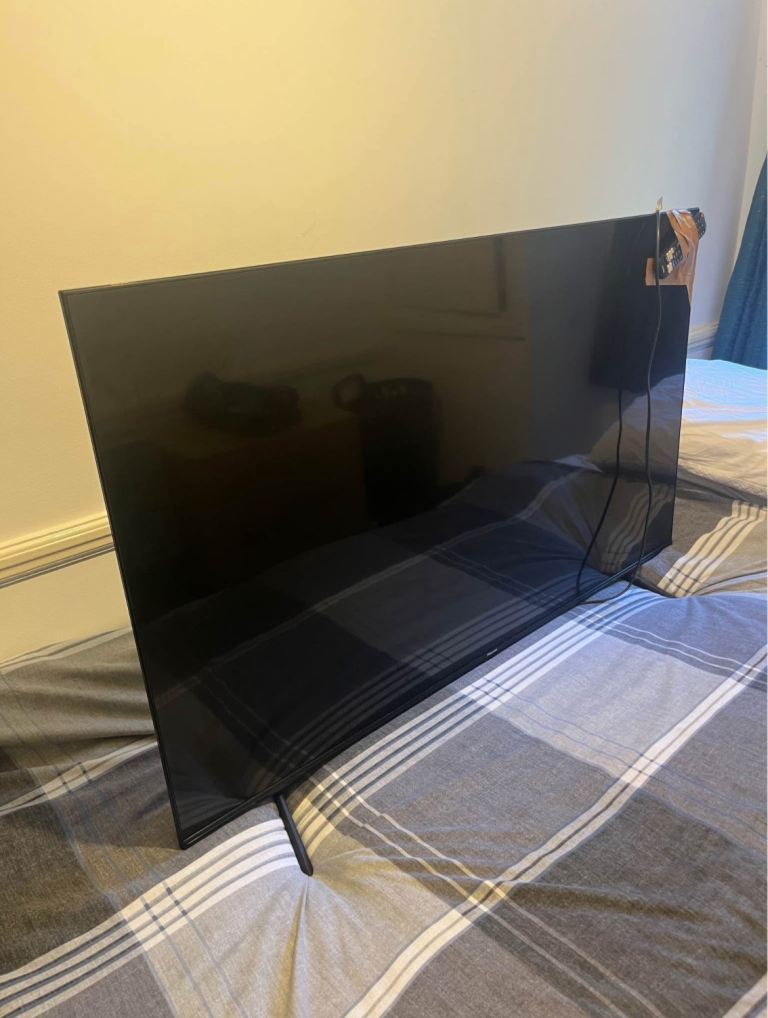 58" Hisense Smart TV