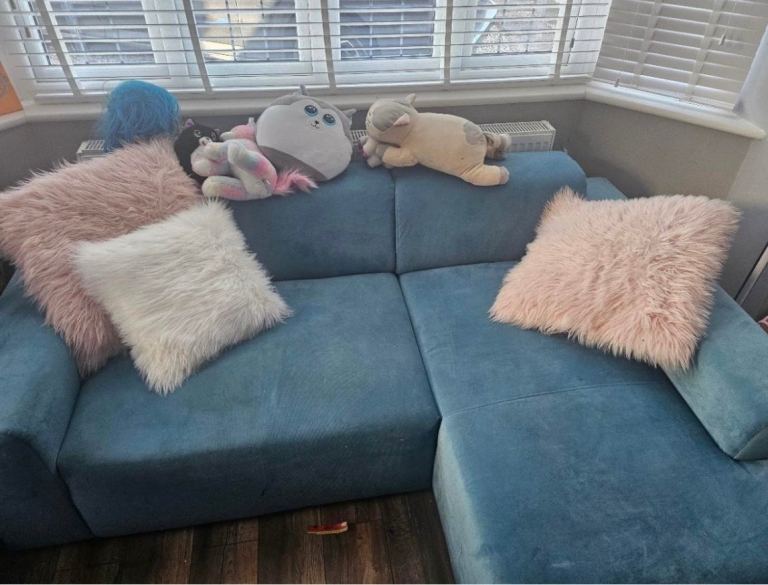 Free blue sofa 