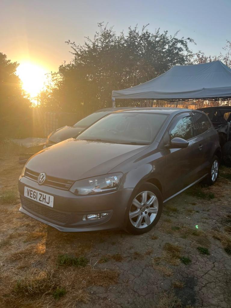 VOLKSWAGEN POLO 2011 BREAKING 