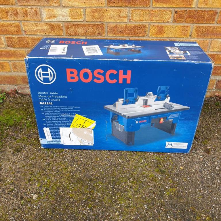 New Bosch RA1141 Portable Jobsite Router Table with Vacuum Hose Port