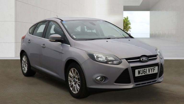 2011 Ford Focus 1.6 Titanium Euro 5 5dr HATCHBACK Petrol Manual